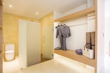 هتل The Anda Mani Khaolak Beachfront Villas
