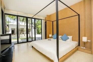 هتل The Anda Mani Khaolak Beachfront Villas