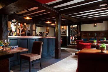 Отель The Talbot Inn