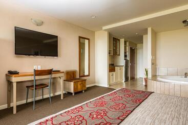 مُتل Pebble Beach Motor Inn