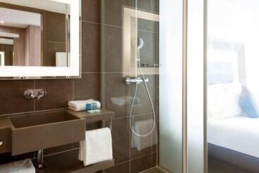 Novotel Paris Saint Denis Stade Basilique