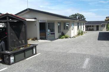 Scenicland Motels