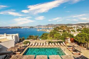 Senses Hotel Adults Only