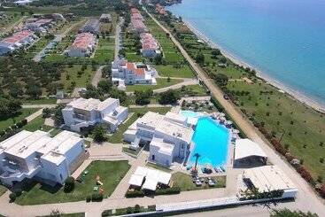 Skion Palace Beach Hotel   Bungalows Boutique