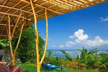 Vanira Lodge