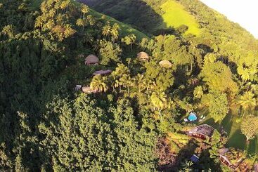 Vanira Lodge