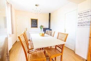 تختخواب و صبحانه Casa Lennisa
