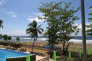 Lagoon Beach Resort