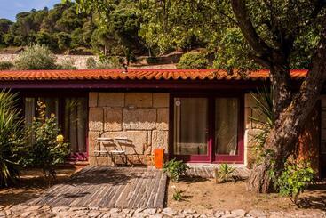 پانسیون Casal De Tralhariz   Turismo De Habitacao
