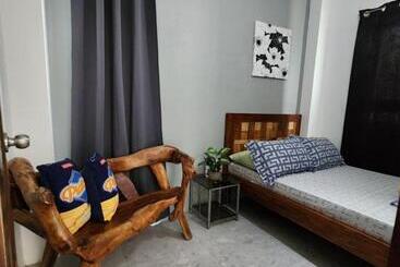 هاستل Ashburn S Transient Bauang La Union   Barkada, Limited Parking, Self Check In, Self Service