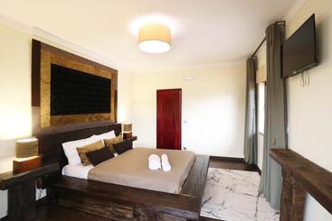 هتل Charme Lusitano Countryside Experiences