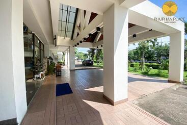 هتل Phuphanplace