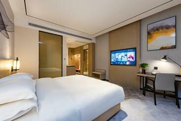 Yuhotel Kunming Northeast