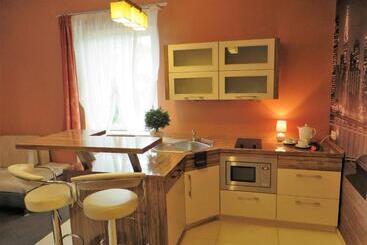 هتل City Apartments Protos