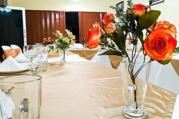 هتل Suites Costa De Oro