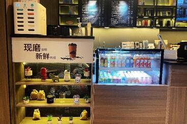 Hanting Hotel Qingdao Chengyang Wanda Plaza 1st Branch