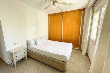 Apartamentos Gandia Playa 3000