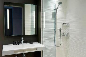 Ac Hotel By Marriott Miami Beach