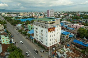 هتل Dingar
