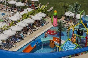 Dream World Aqua Hotel   All Inclusive