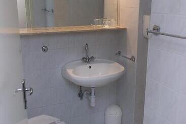 هتل Hungária
