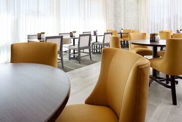 هتل Hyatt Place Miami Airport East