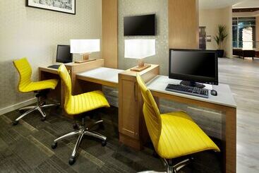 هتل Hyatt Place Miami Airport East