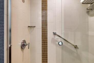 هتل Hyatt Place Miami Airport East