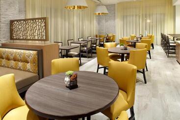 هتل Hyatt Place Miami Airport East