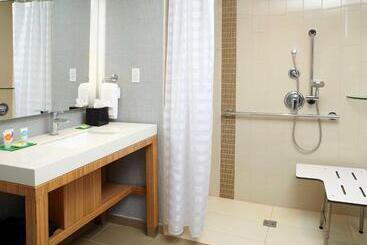 هتل Hyatt Place Miami Airport East