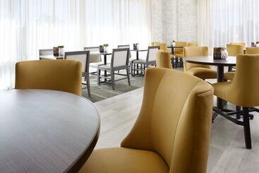 هتل Hyatt Place Miami Airport East
