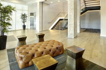هتل Hyatt Place Miami Airport East