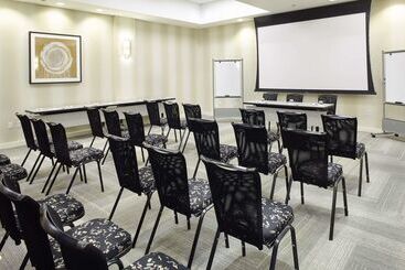 هتل Hyatt Place Miami Airport East