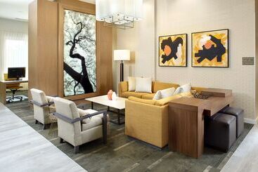 هتل Hyatt Place Miami Airport East