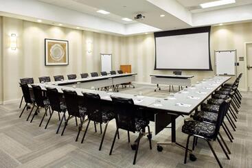هتل Hyatt Place Miami Airport East