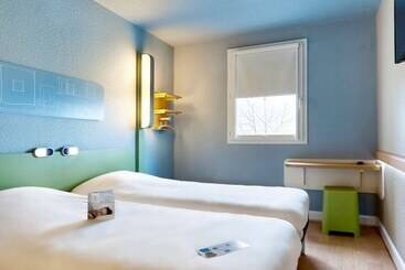 هتل Ibis Budget La Roche Sur Yon Vendespace