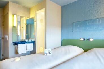 هتل Ibis Budget La Roche Sur Yon Vendespace