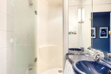 هتل Ibis Budget La Roche Sur Yon Vendespace