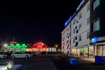 هتل Ibis Budget La Roche Sur Yon Vendespace
