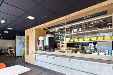 هتل Ibis Budget La Roche Sur Yon Vendespace