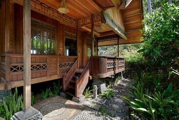 هتل Jasri Bay Hideaway