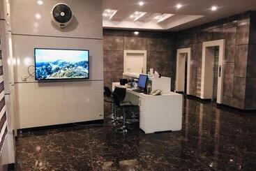 Royaute Luxury Hotel Sialkot