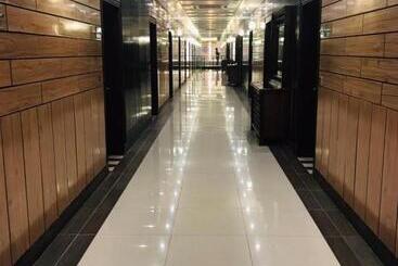 Royaute Luxury Hotel Sialkot