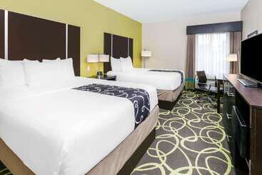 هتل La Quinta By Wyndham Tyler   University Area