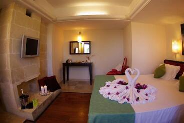 هتل Le Cale D'otranto Beach Resort