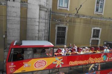 هتل Lisbon Arsenal Suites