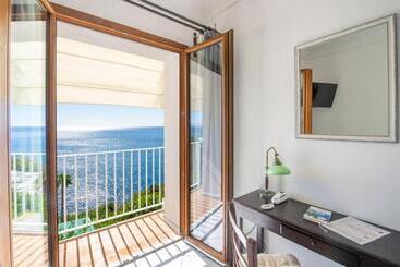 Maresca Hotel Praiano