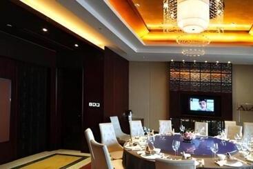 هتل New Century Resort Wenzhou Golden Coast