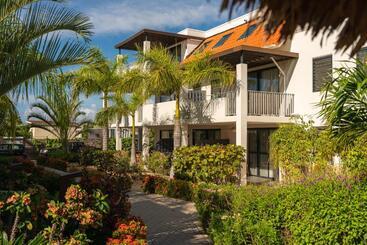 هتل Resort Bonaire