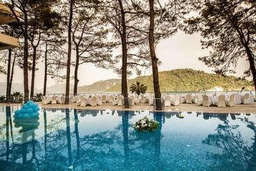 酒店 Orka Lotus Beach